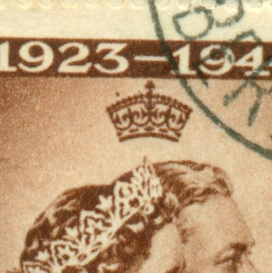 QV-QEII Flaws on Cover December 1, 1948 dot over crown QFC 18